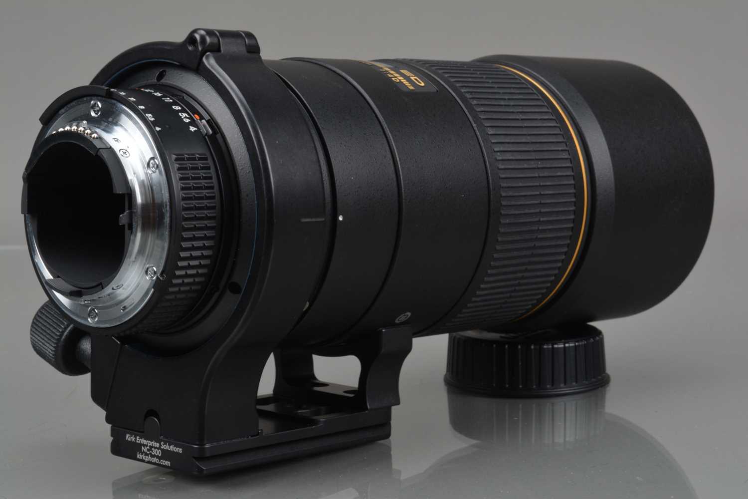 A Nikon ED AF-S Nikkor 300mm f/4D Lens, - Image 2 of 3