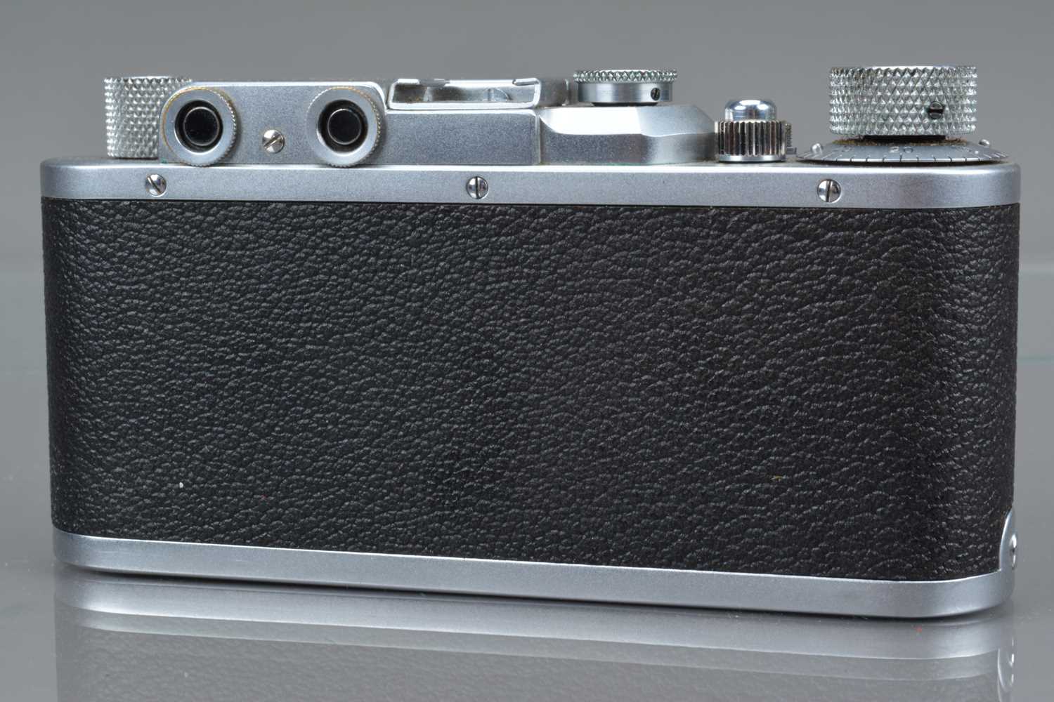 A Leitz Wetzlar Leica II Model D Rangefinder Camera, - Image 3 of 4