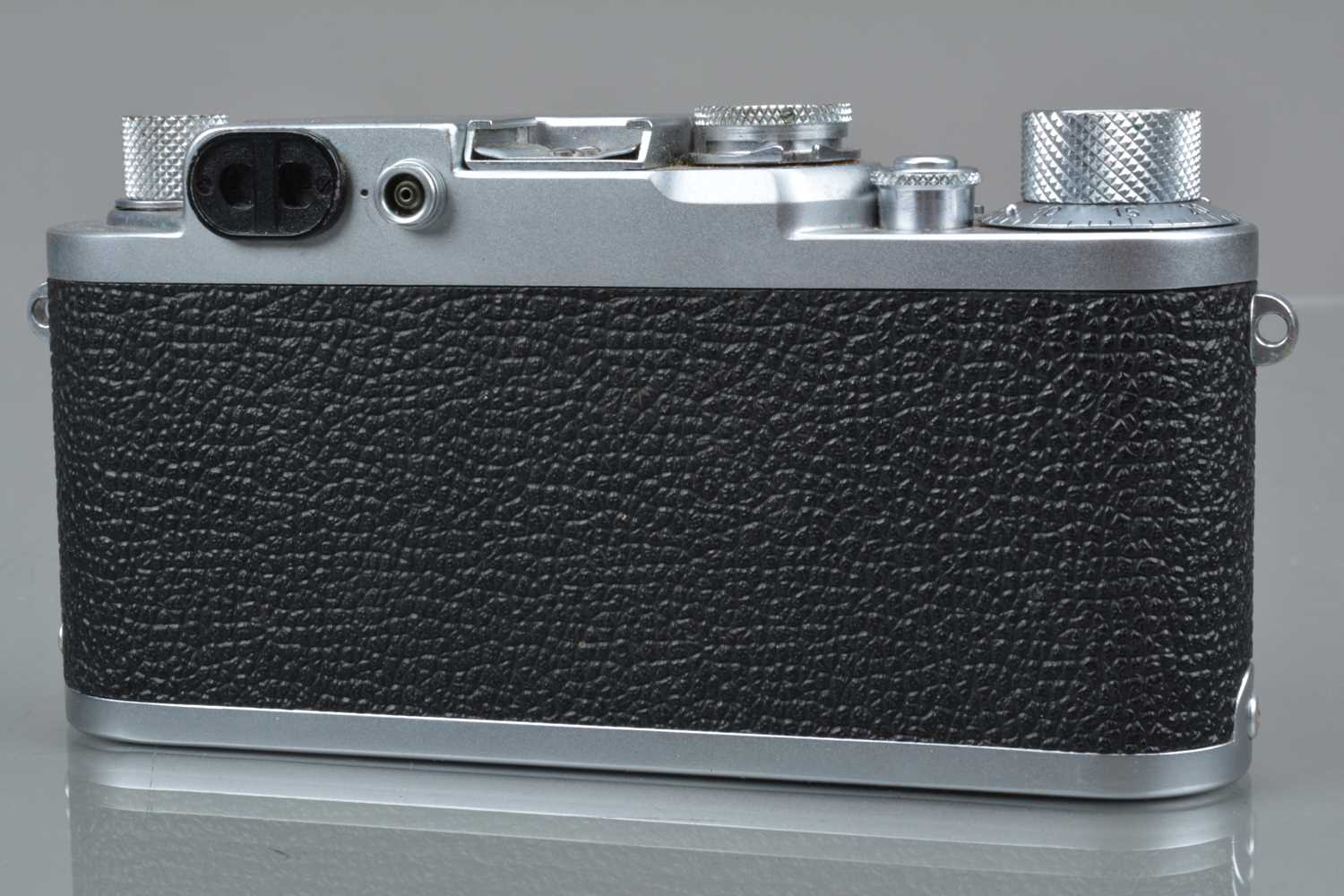 A Leitz Wetzlar Leica IIf Rangefinder Camera Body, - Image 2 of 3