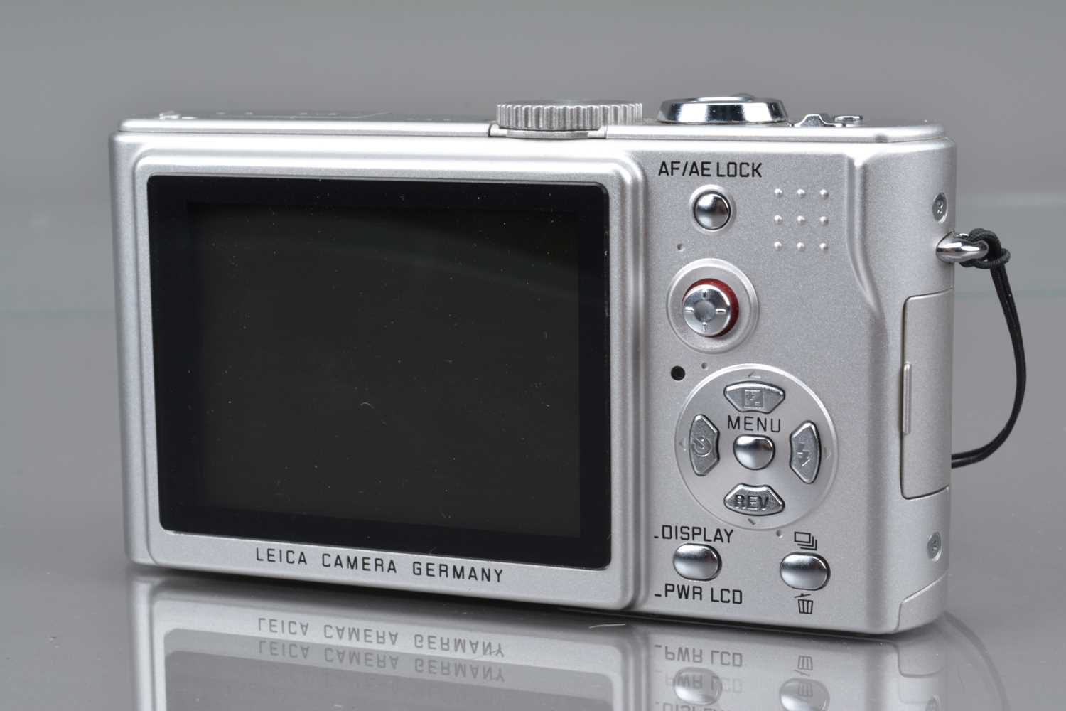 A Leica D-LUX 2 Digital Camera, - Image 2 of 3