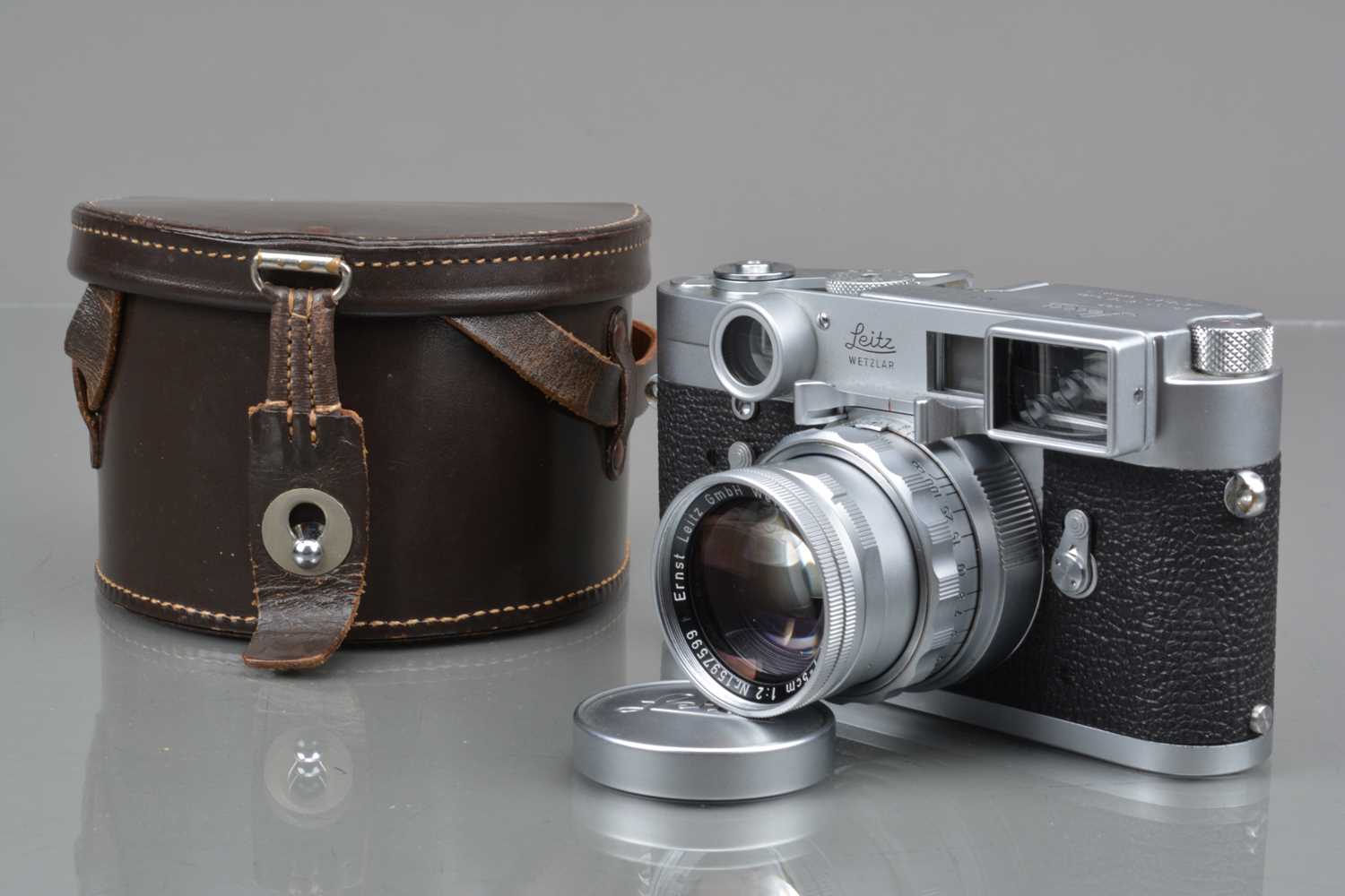 A Leitz Wetzlar Leica M3 Rangefinder Camera, - Image 4 of 4