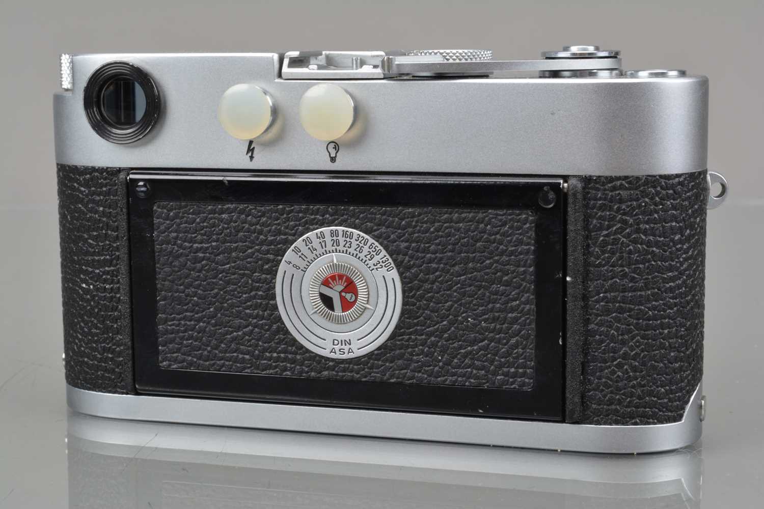 A Leitz Wetzlar Leica M3 Rangefinder Camera, - Image 2 of 3