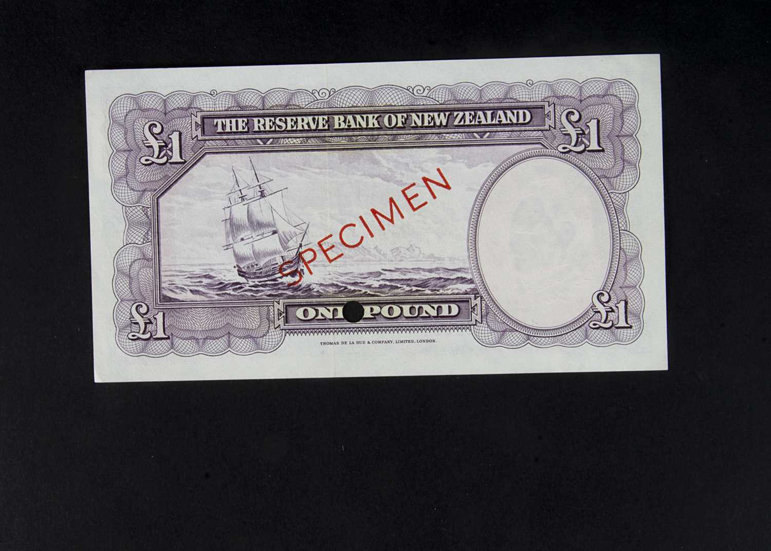 Specimen Bank Note: The Reserve Bank of New Zealand specimen 1 Pound, - Image 2 of 2