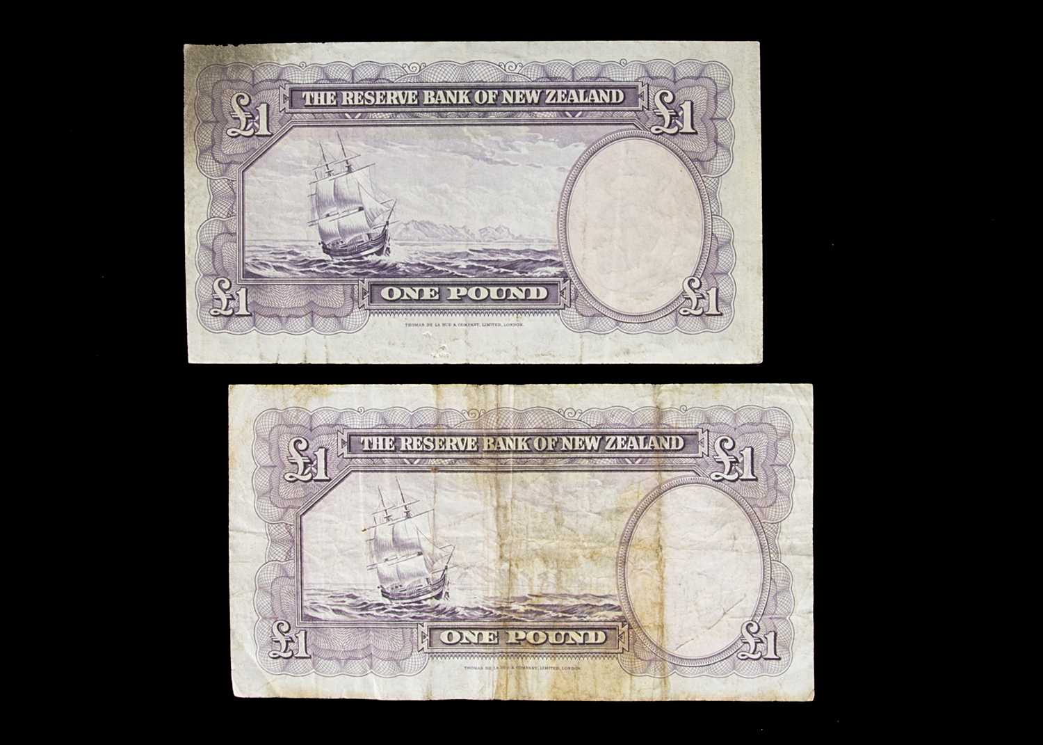 Pair of New Zealand 1 Pound notes, - Image 2 of 2