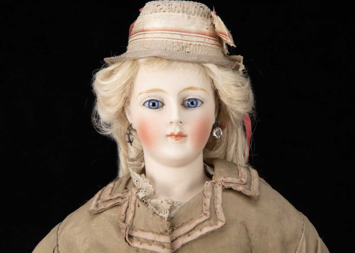 An interesting German bisque shoulder head fashionable doll, - Bild 3 aus 3