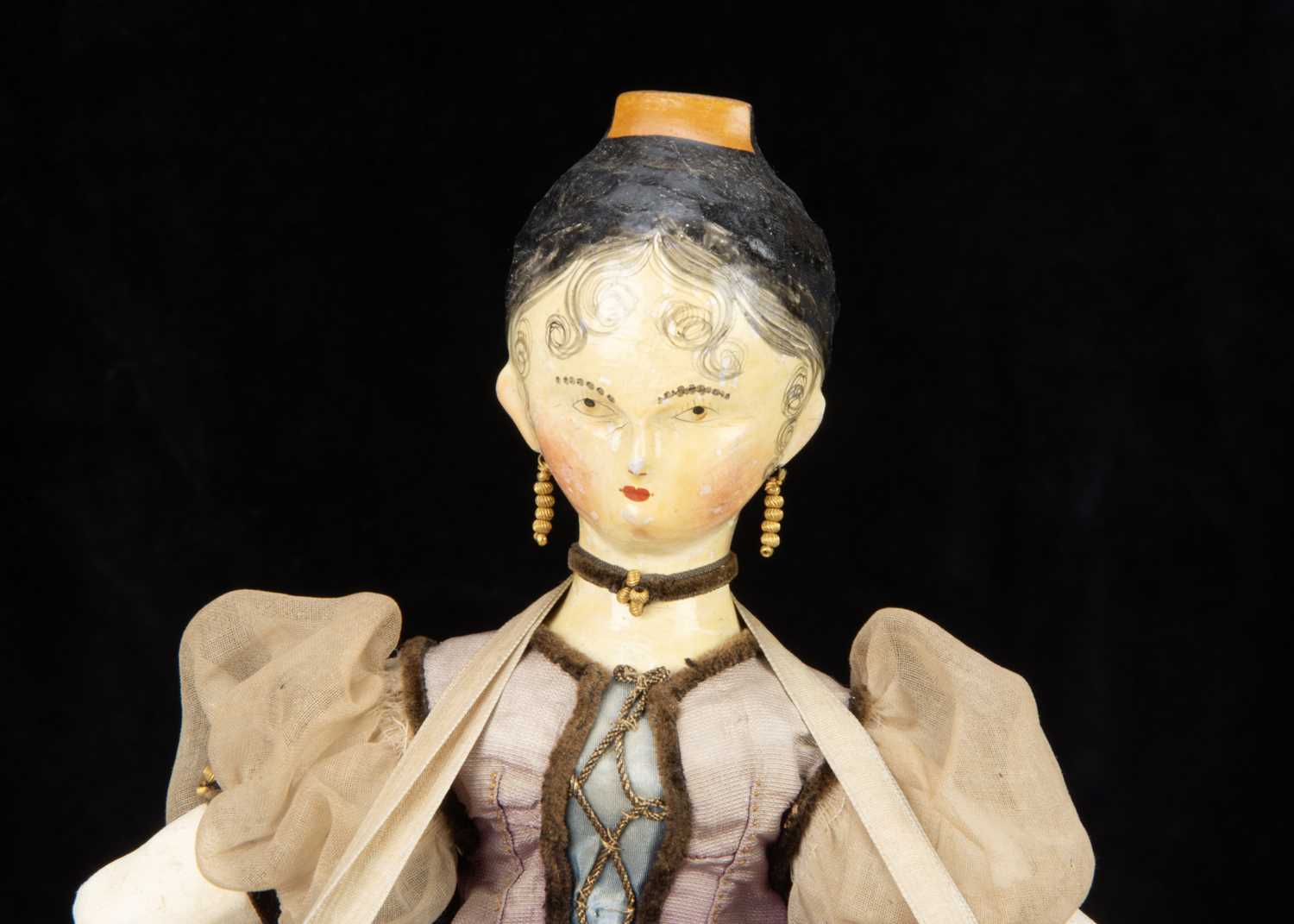 A very fine Grodnerthal pedlar doll, - Image 3 of 10