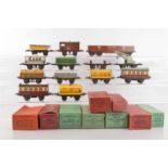 Hornby 0 Gauge post war boxed and unboxed Goods and Passenger Rolling Stock (21),