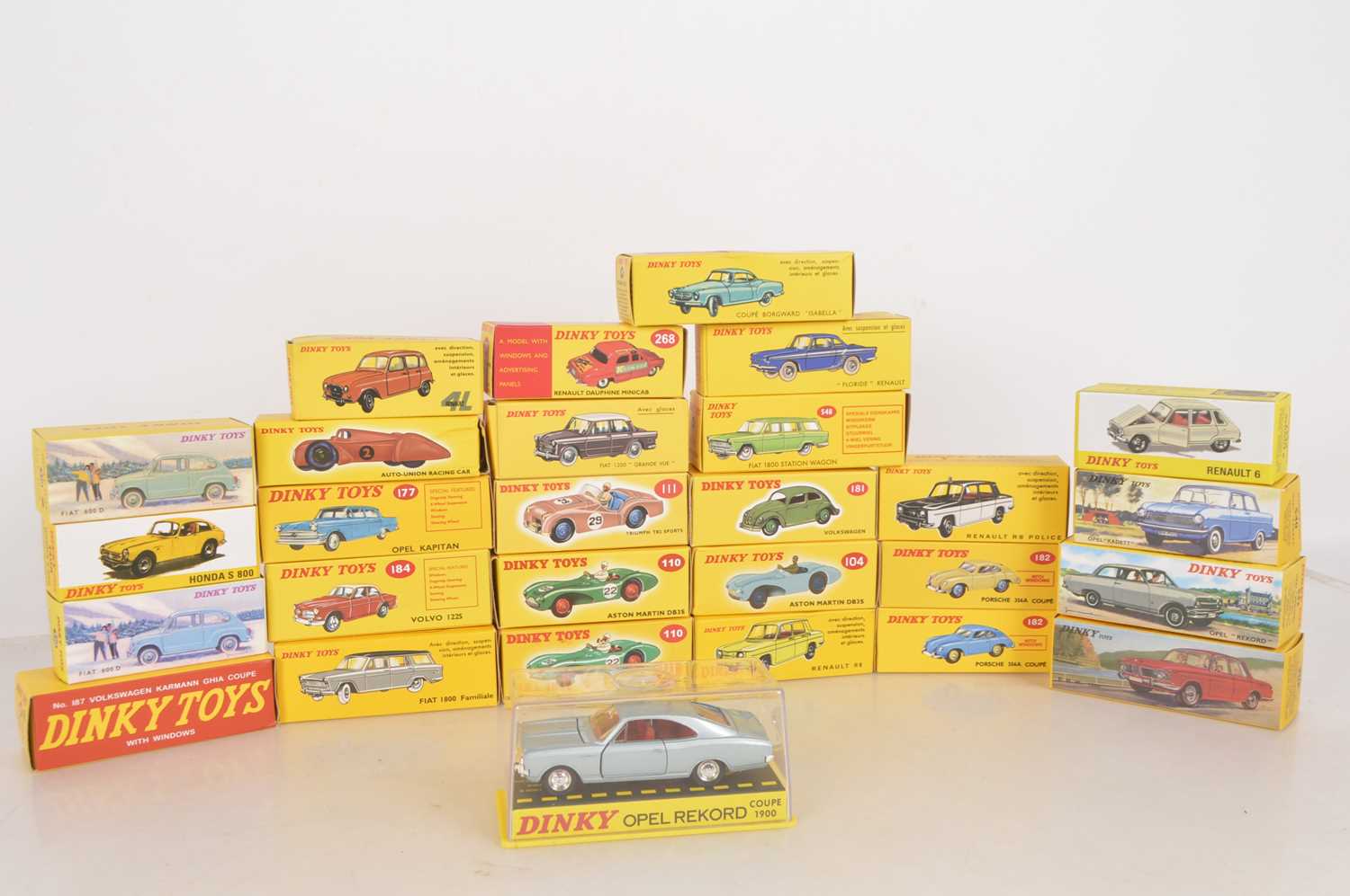 Atlas Edition Dinky European and Sports Cars (28),