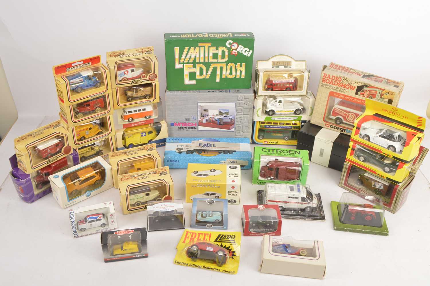 Modern Diecast Vehicles,