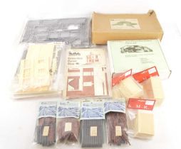 Kittle NMB C&L and other makes 0 gauge Building Kits and scenic accessories in original packaging (q