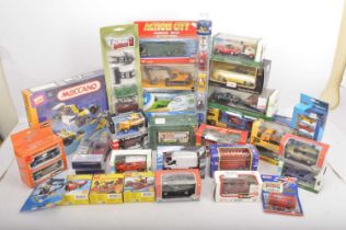 Boxed/Packaged Modern Toys and Diecast (32),