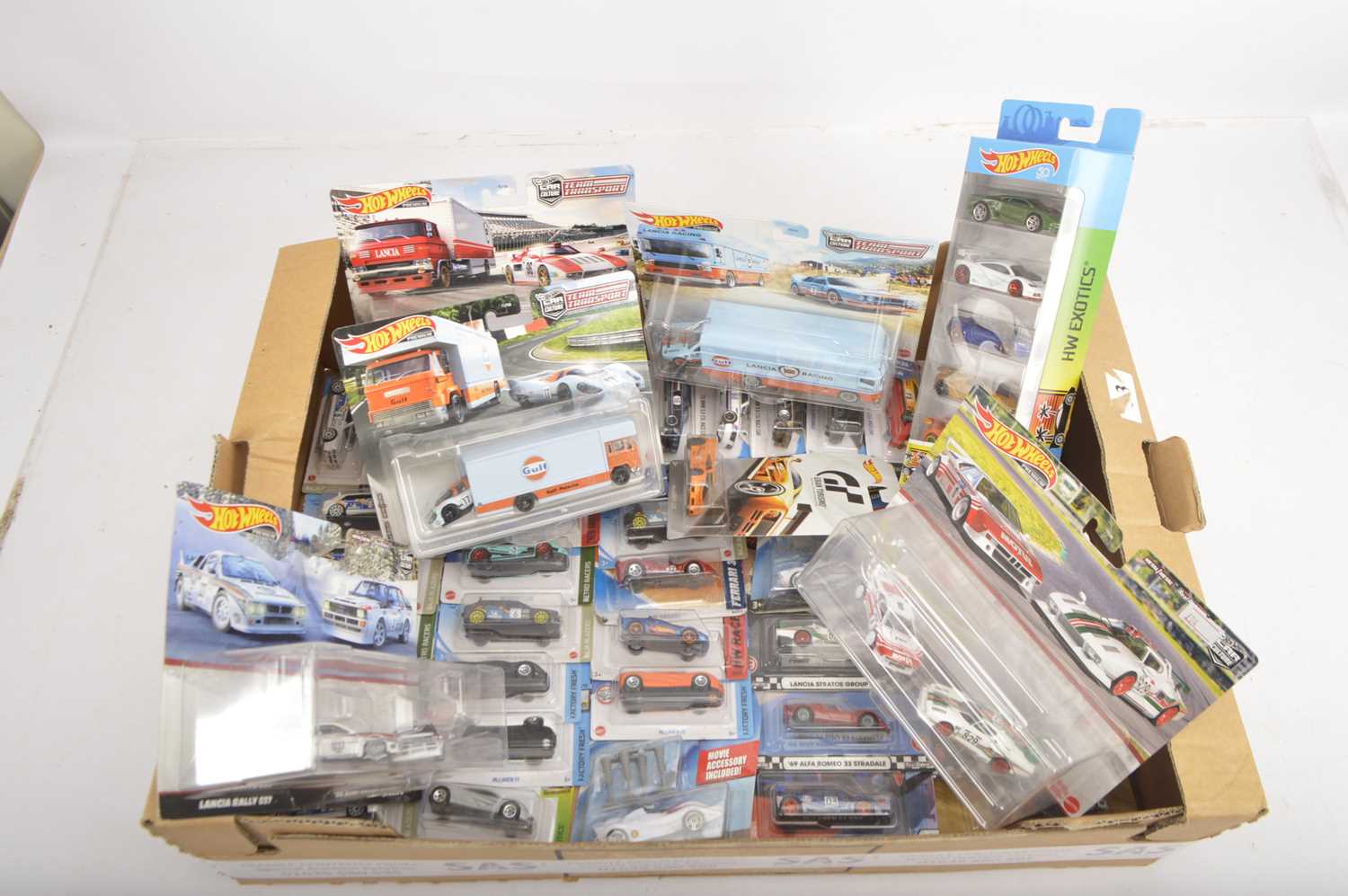 Hot Wheels 1:64 Scale Bubble Packed 2000s Models (45),