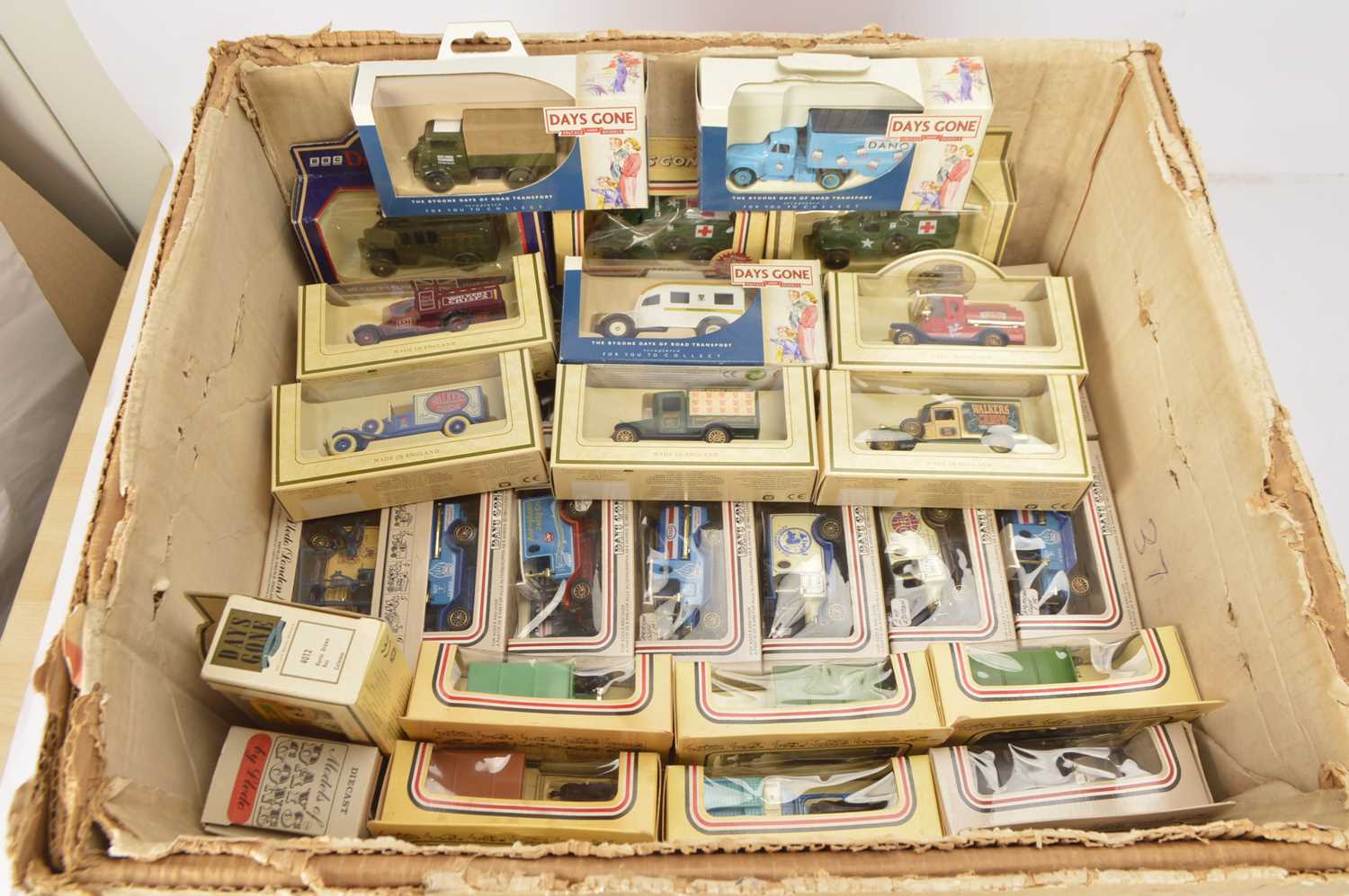 Lledo Days Gone and Other Diecast Vintage Vehicles, - Image 2 of 2