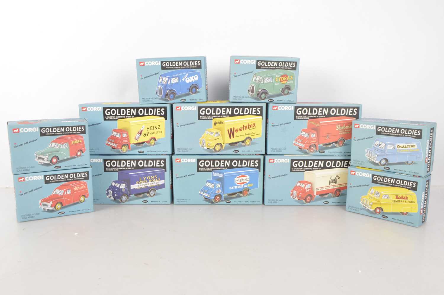 Corgi Diecast Commercial Models Golden Oldies (12),