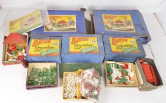 Large collection of 1950's Bayko (qty),