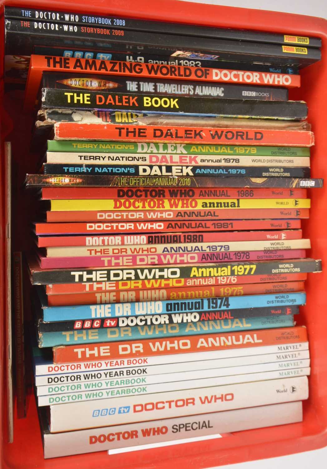 Large Collection of Dr Who Eagle Dan Dare Thunderbirds Annual's and Books from 1960's-2000's