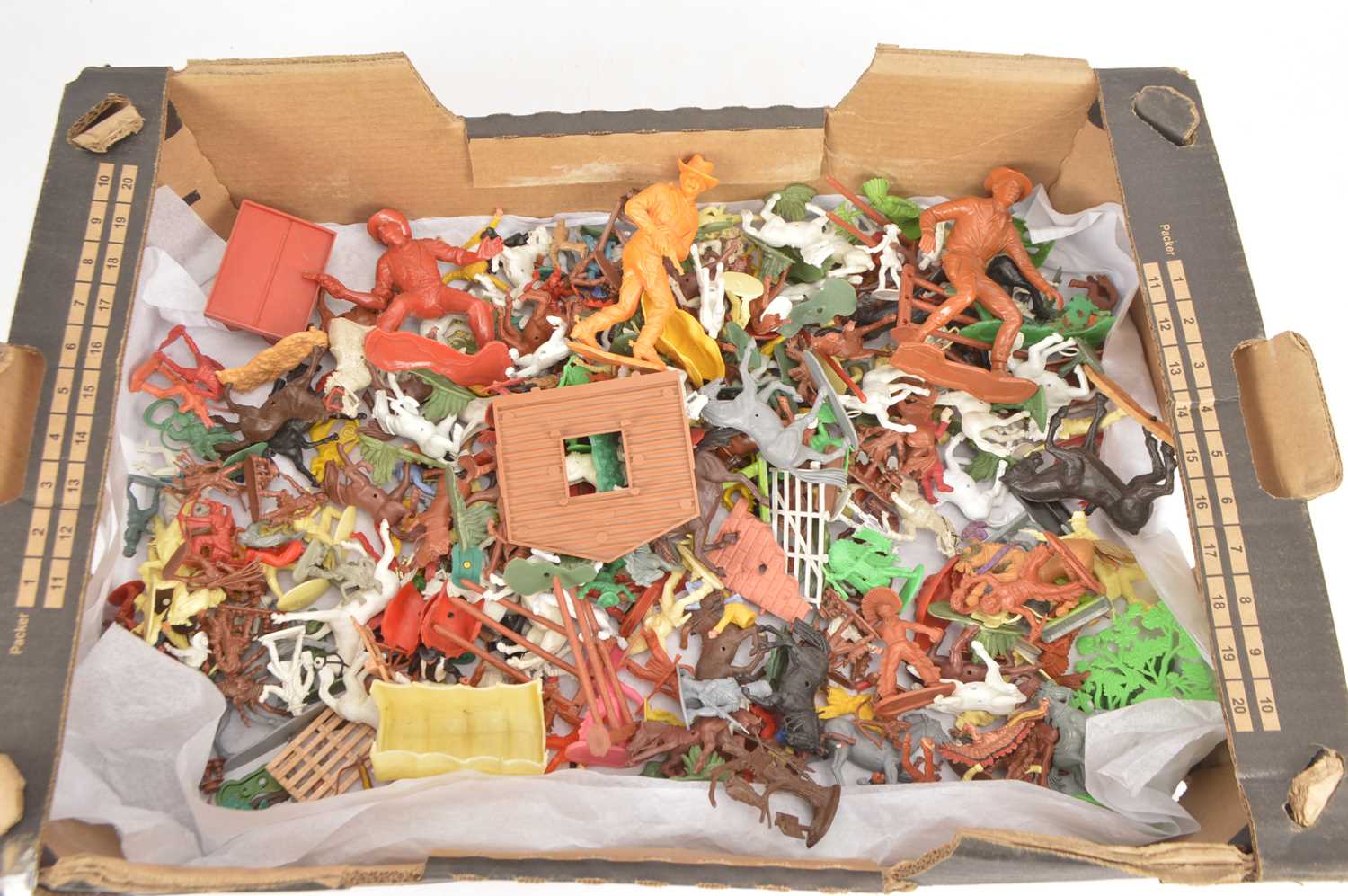 Timpo Kellogg's Britains Hong Kong Wild West plastic figures and animals (qty),