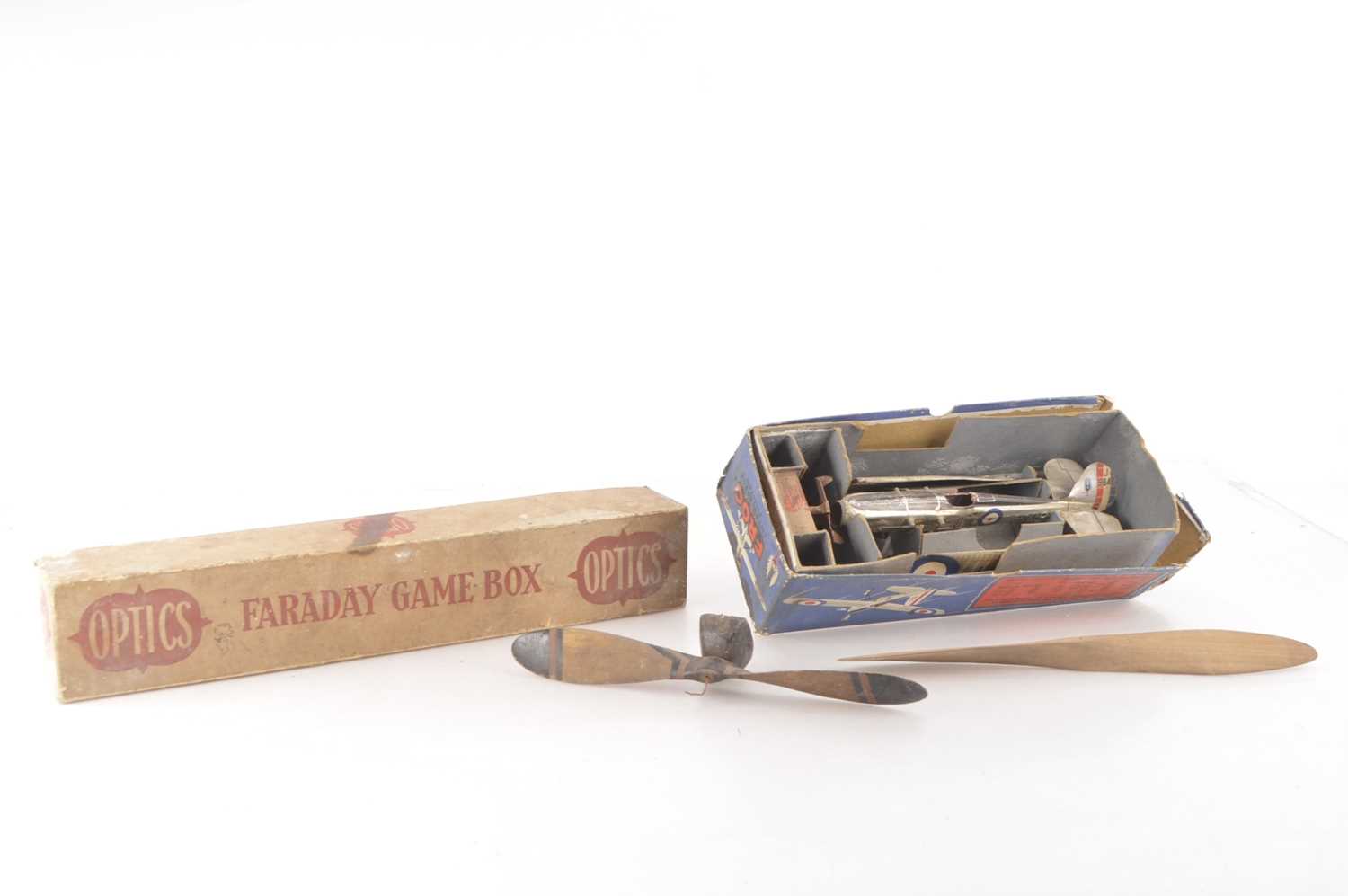 Philips Electrical Engineering Set Optics Faraday Game Box and Frog Aircraft and propellers (5),