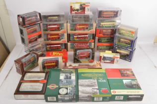 1:76 Scale Modern Diecast Public Transport Models and Commercial Models (30),