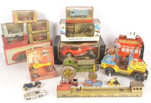 Various Diecast vintage and modern Cars Tin Toys and other items (19),