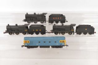 Lima 0 Gauge Battery and 2-Rail black Class 3F Locomotives and Tenders and 2-Rail Class 33 (7 includ