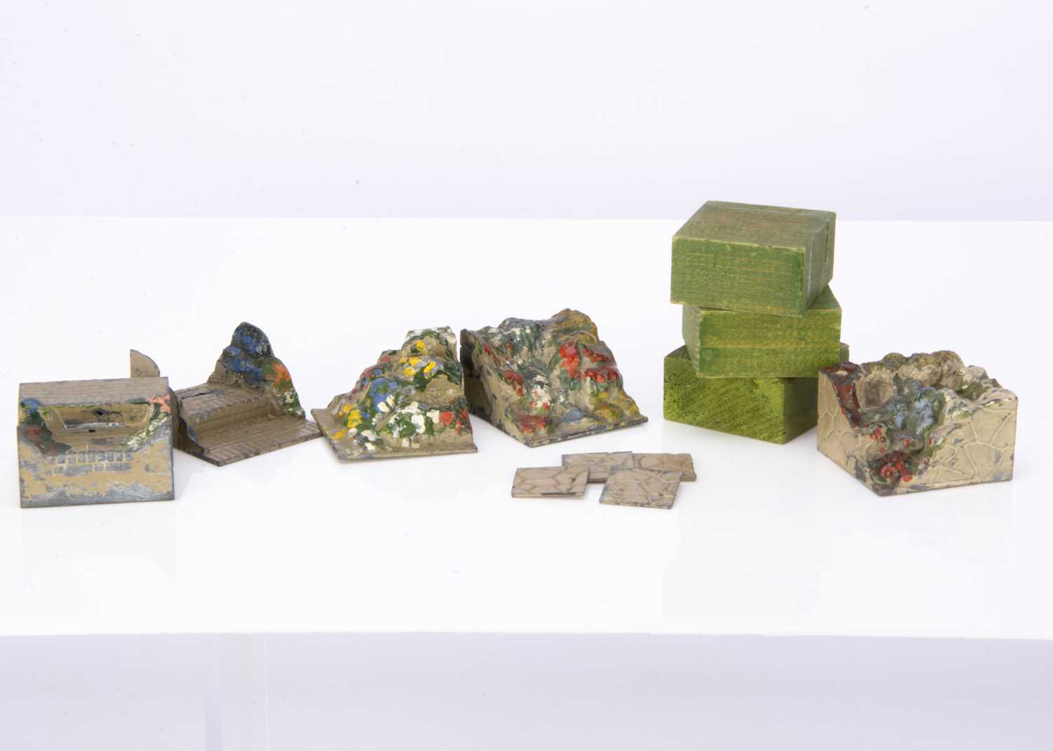 Britains Miniature Gardening Rockery items comprising wooden terracing blocks (8),