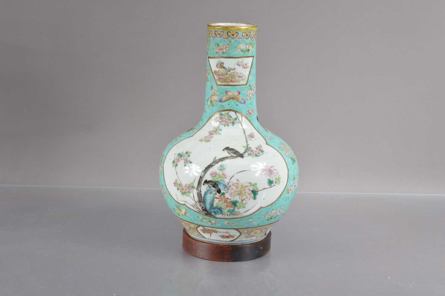 An 18th or 19th Century Chinese Qing dynastly famille rose large bottle vase,