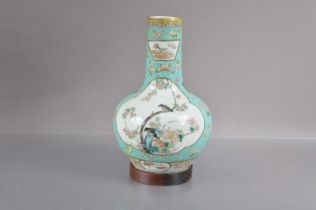 An 18th or 19th Century Chinese Qing dynastly famille rose large bottle vase,