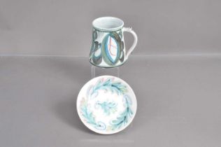 An Aldermaston Pottery tankard and a shallow dish by the same,