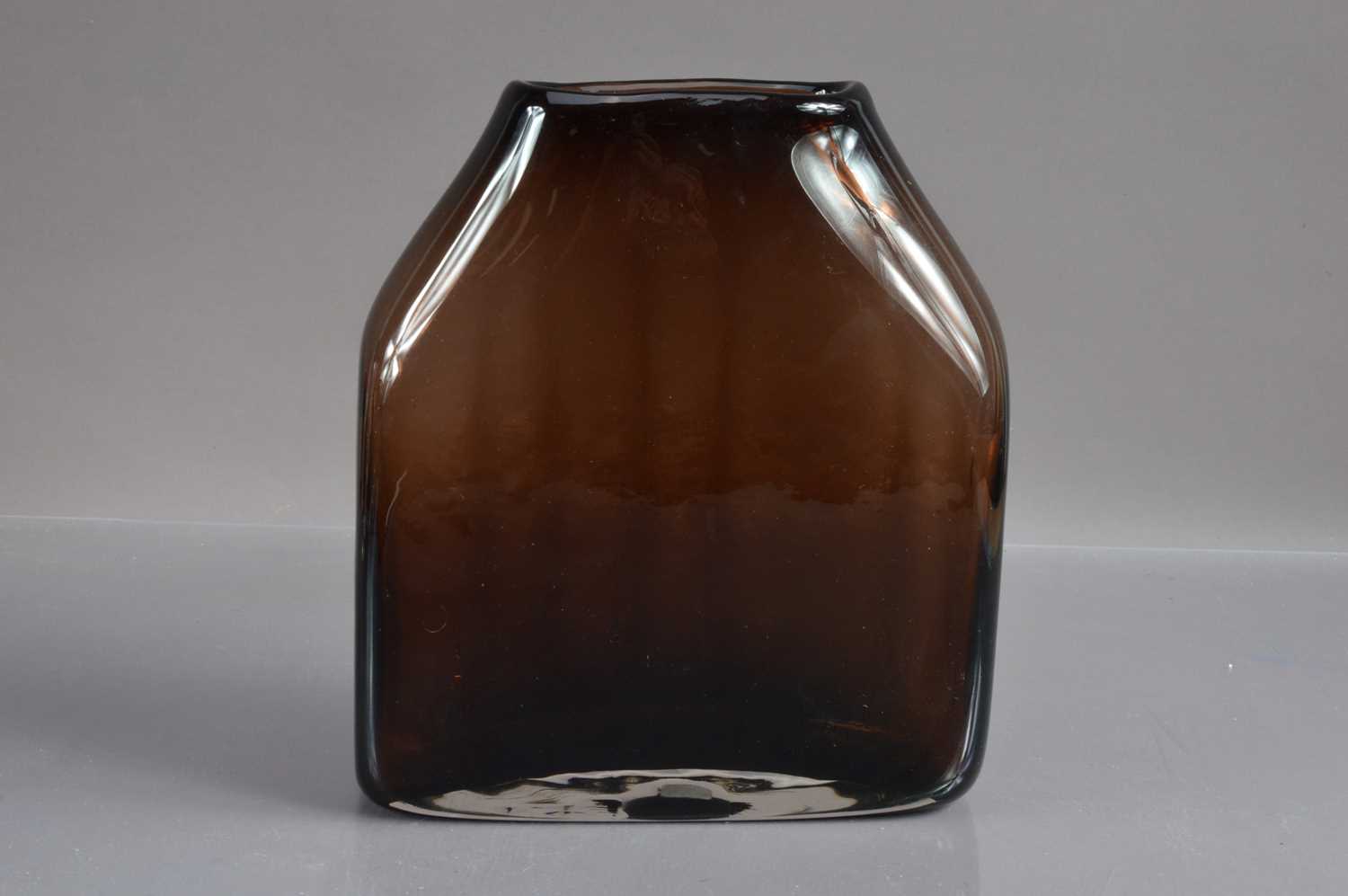 A Whitefriars shoulder vase in 'Cinnamon' colourway designed by Geoffrey Baxter (1922-1995), - Image 3 of 6
