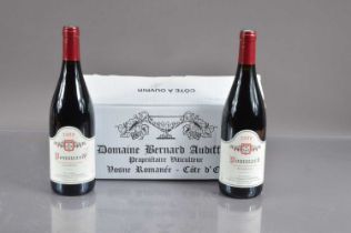 Six bottles of Pommard 'En Mareau' 2009,