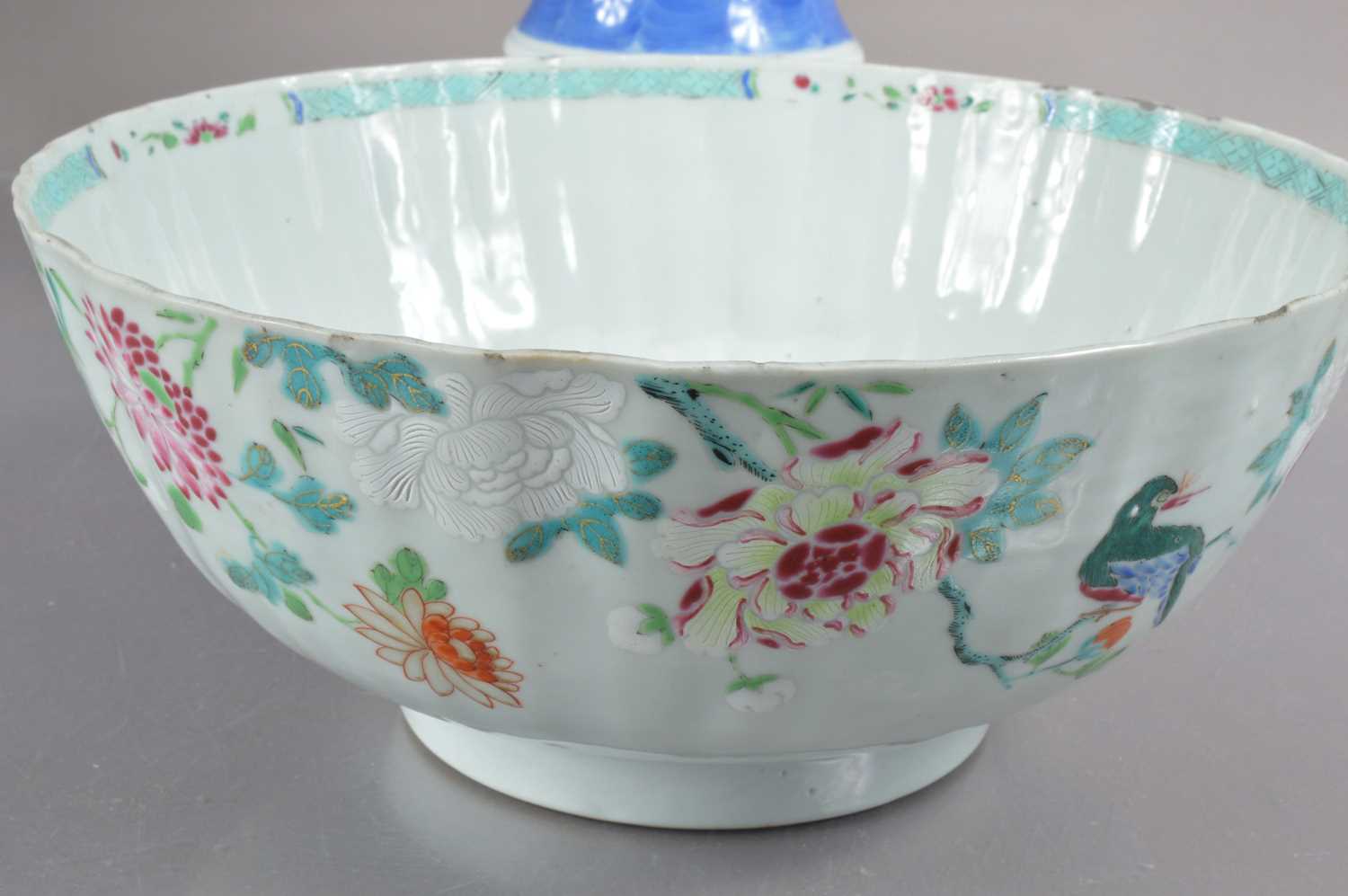 A Chinese Qin dynasty famille rose bowl with fluted sides decorated with birds and peonies, - Image 2 of 4