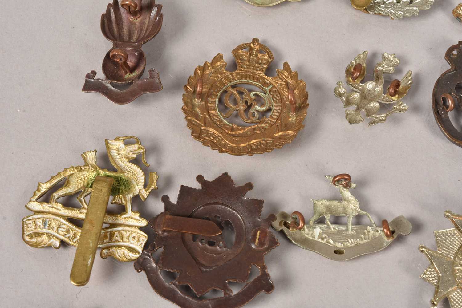 A collection of British Cap badges, - Image 10 of 12