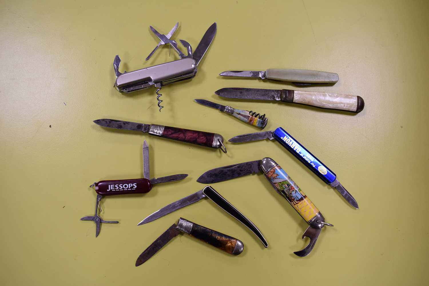 A large collection of penknife and other knives, - Image 3 of 14