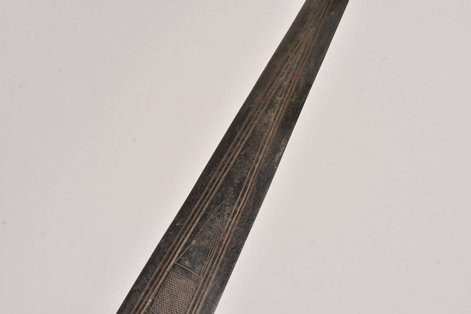 An African short sword, - Image 4 of 20
