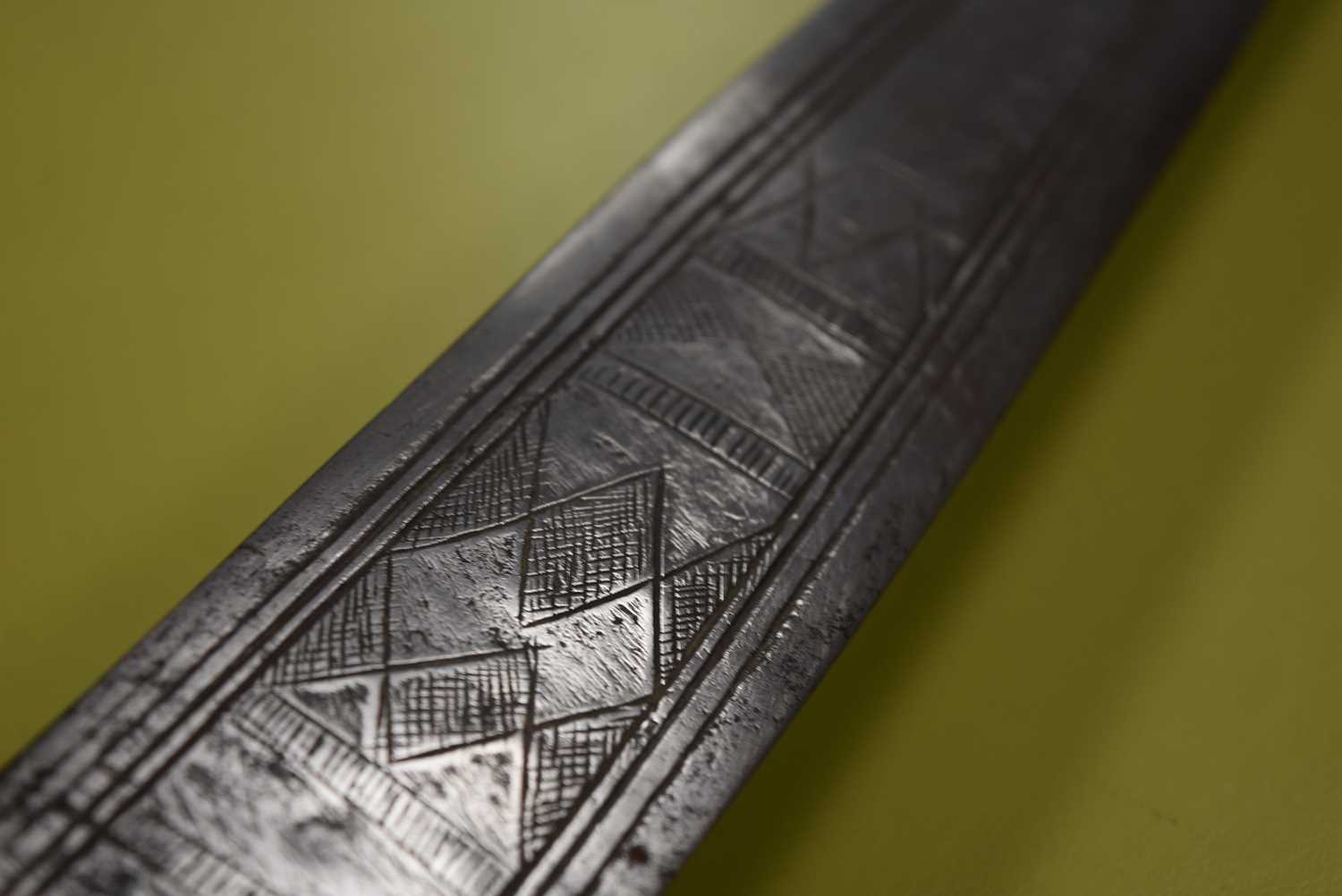 An African short sword, - Image 14 of 20