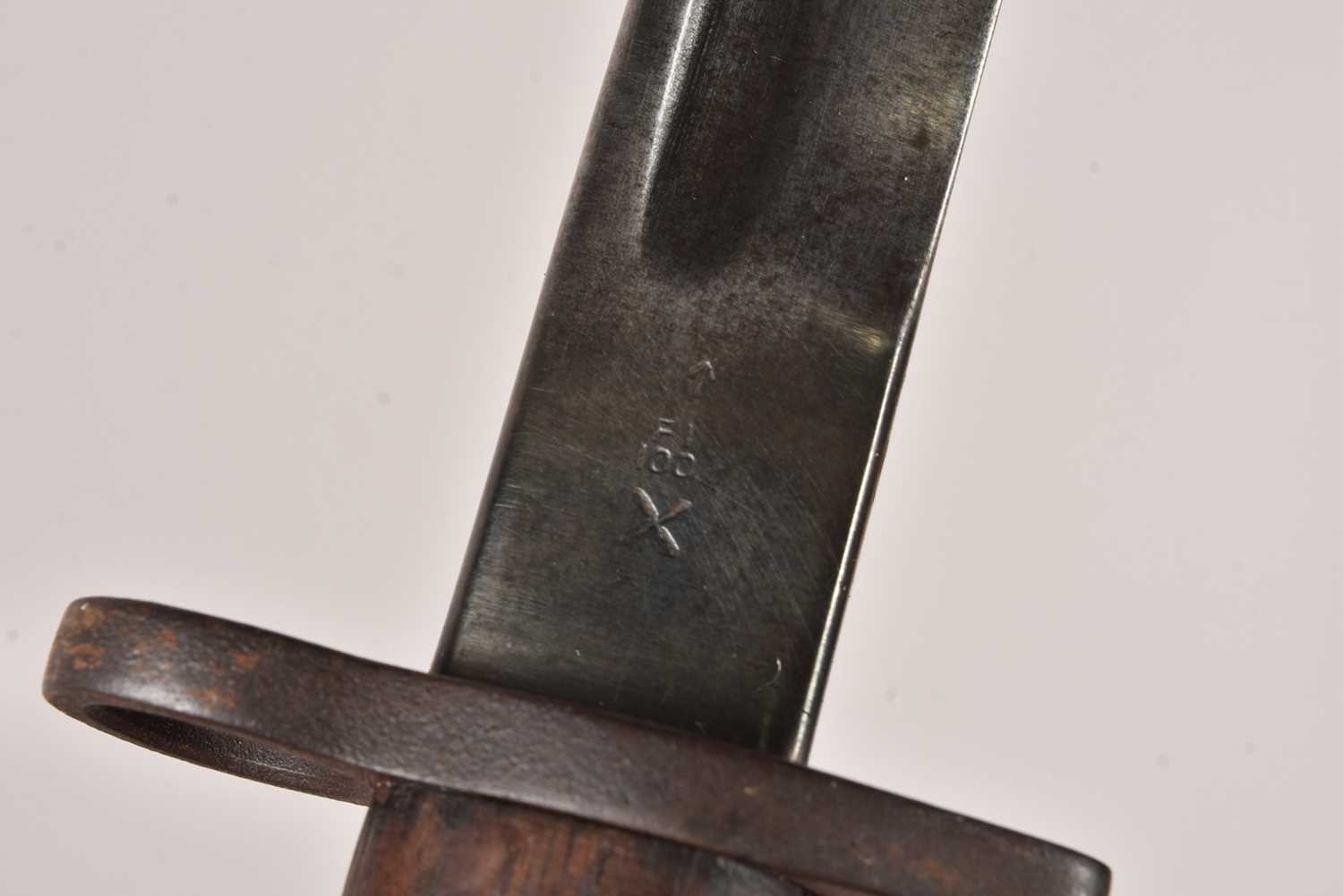 A 1907 Pattern GRI/RFI SMLE bayonet and scabbard, - Image 4 of 7