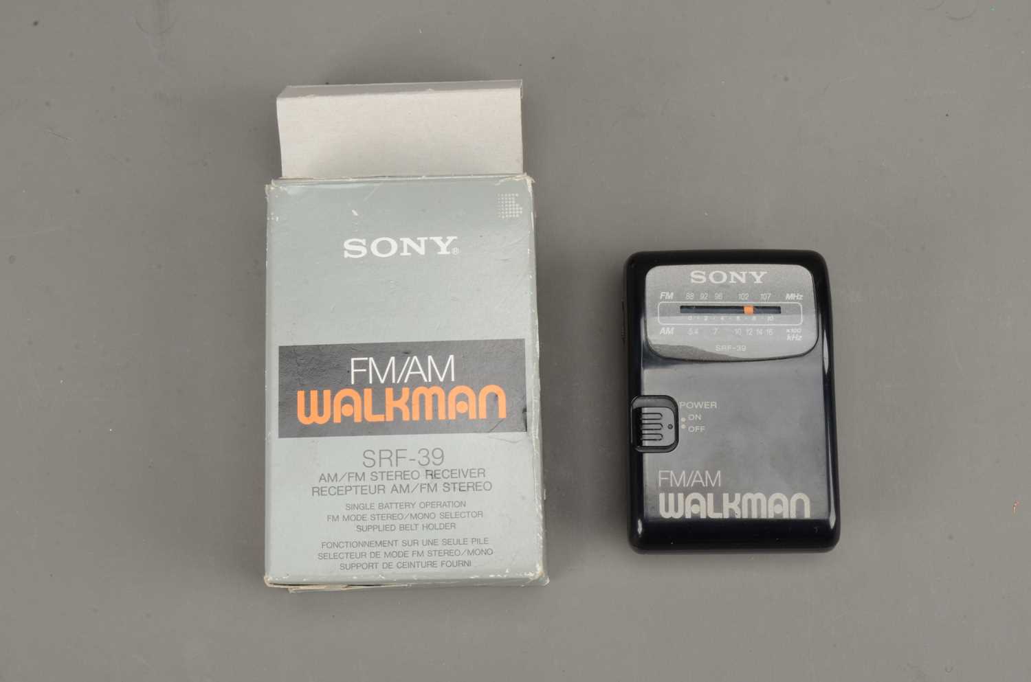 Sony Walkman / Sanyo Cassette Players / Receivers, - Image 2 of 5