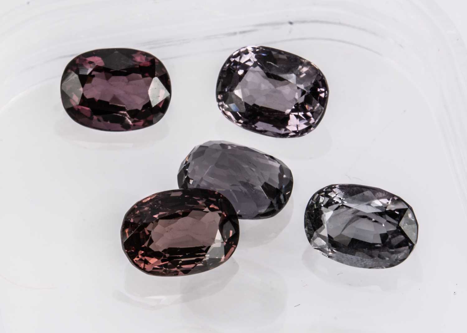 Five certificated Burmese Spinels,