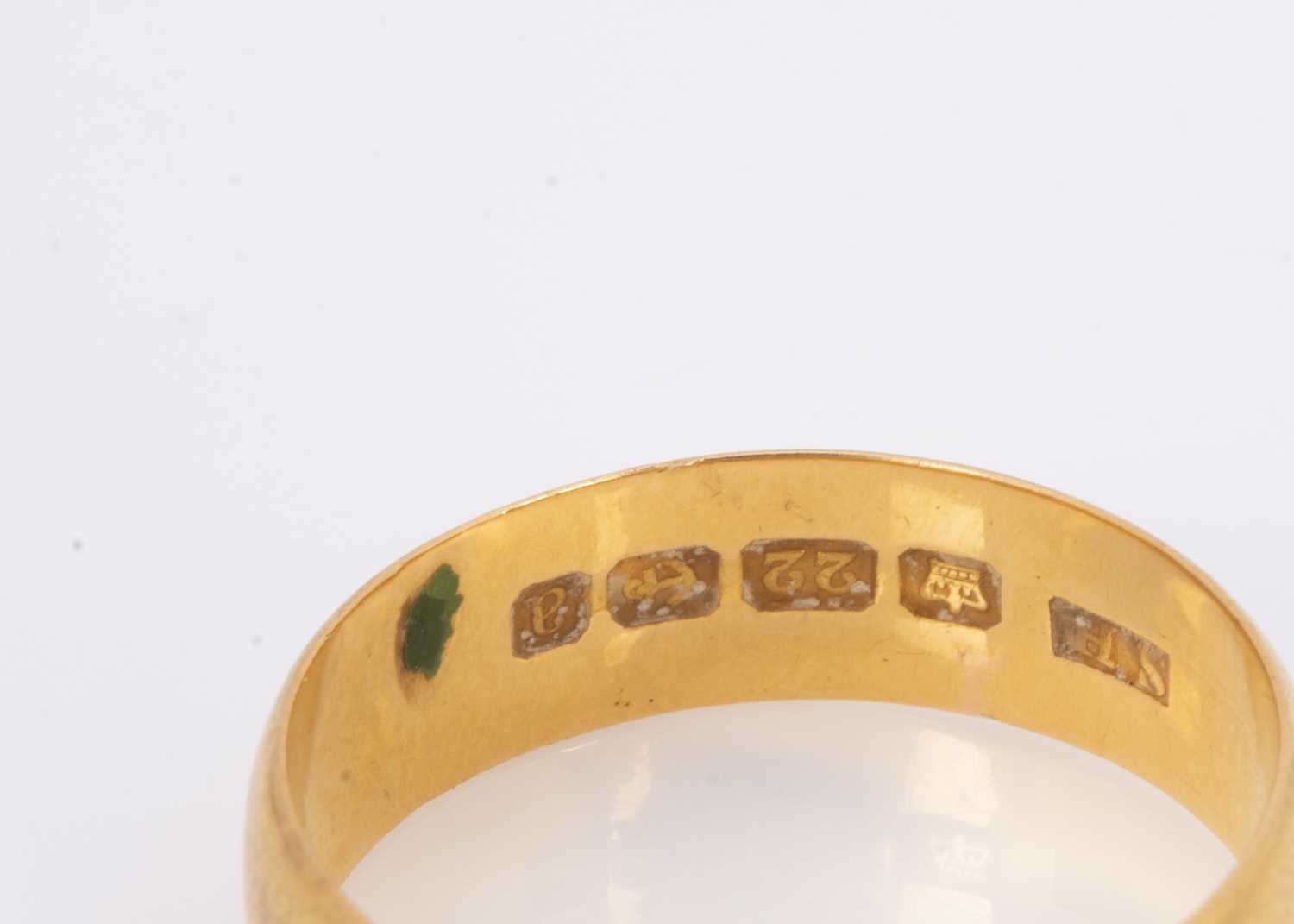 A Victorian barrel shaped22ct gold wedding band, - Image 2 of 2