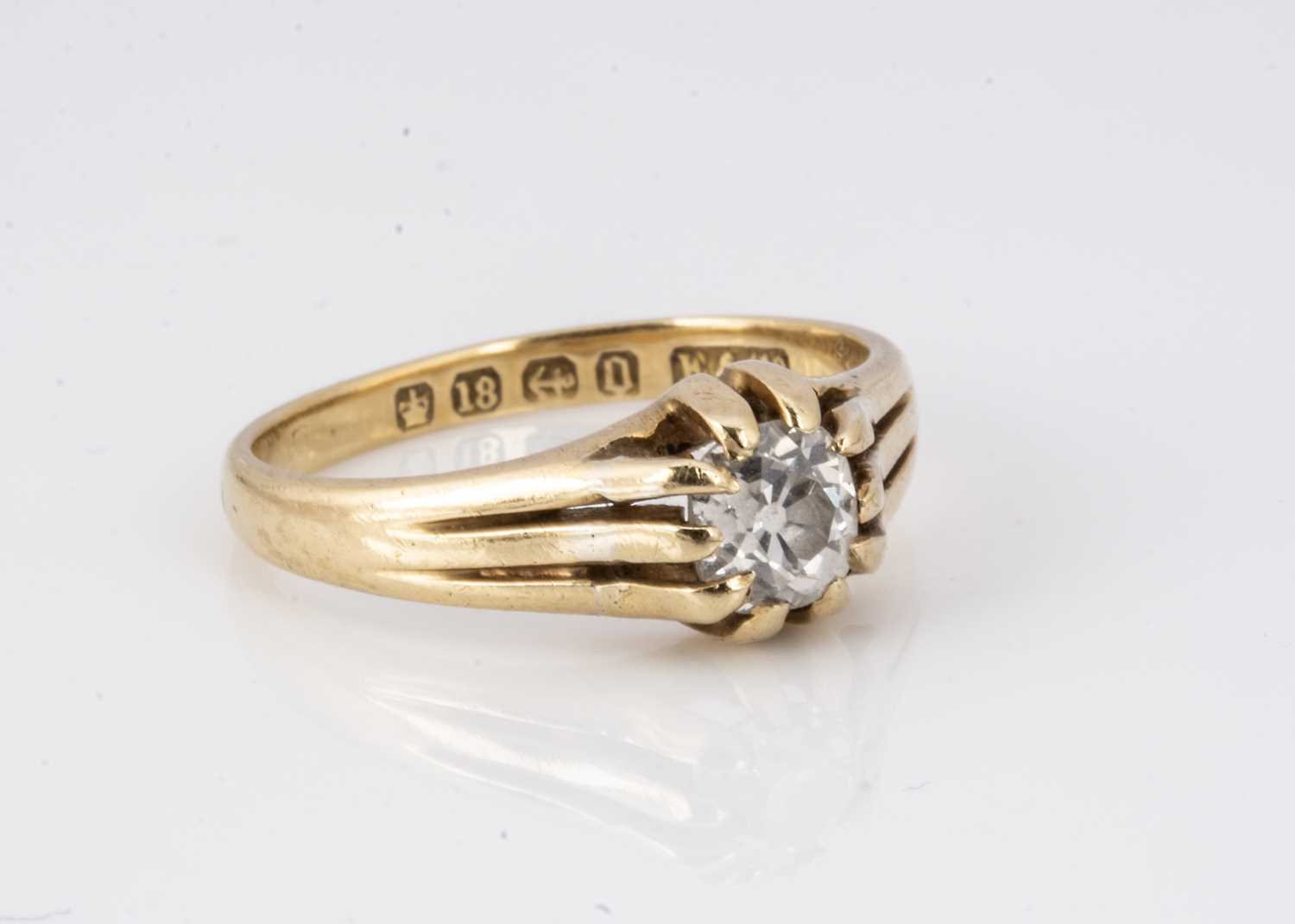 A Victorian diamond solitaire signet ring,