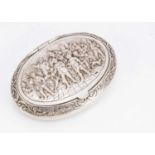 An early 20th century continental snuff box,