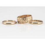 Two 9ct gold wedding bands,