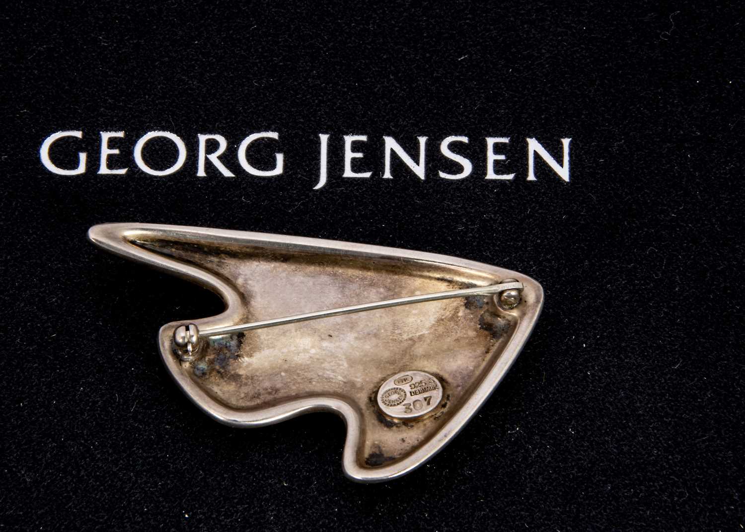 Henning Koppel for Georg Jensen purple fish 307 silver brooch, - Image 2 of 2