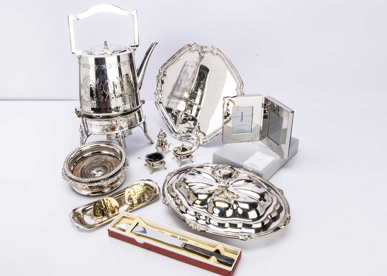 A collection of silver plate, - Image 2 of 2