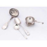 Four small silver items,