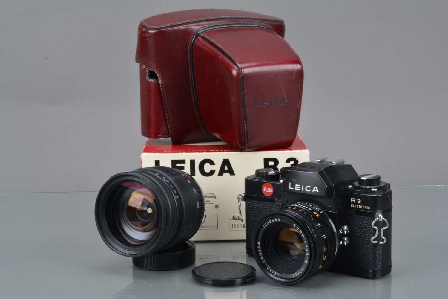 Photographica & Cameras Auction