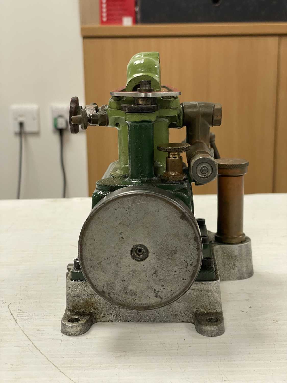 A Stuart Sirius Live steam two cylinder Engine, Free Flywheel, painted ...