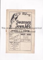 SWANSEA TOWN V EVERTON 1952 Programme for the League match at Swansea 4/10/1952, horizontal crease