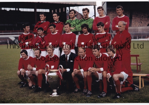 MANCHESTER UNITED AUTOGRAPHS 1968 Autographed 12 x 8 colour photo of players posing with the - Image 4 of 4